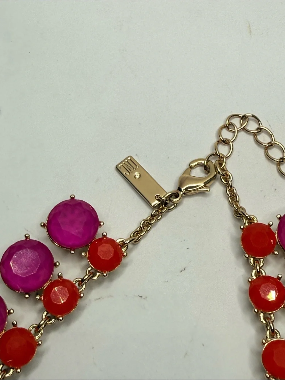 INC Gold Tone Pink & Orange Statement Necklace Bib Style NWOT - Picture 4 of 4